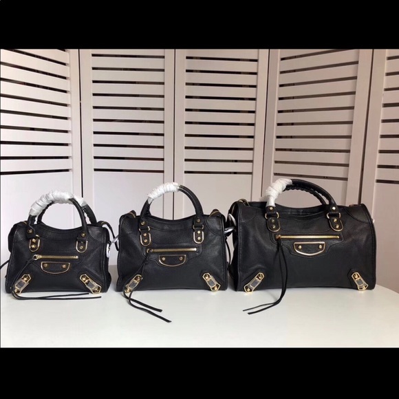 Meet your Posher - Picture 8 of 16